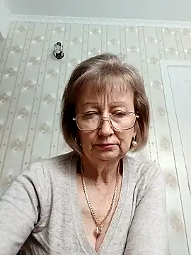 AlikaSwan5821 online show from 10/16/25, 10:34