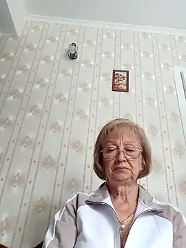 AlikaSwan5821 online show from 10/02/25, 01:03