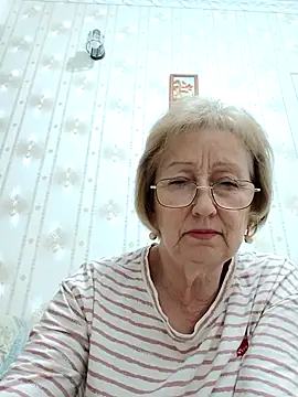 AlikaSwan5821 online show from 11/11/25, 08:36