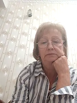 AlikaSwan5821 online show from 09/22/25, 06:36