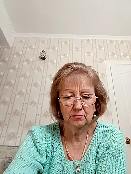 AlikaSwan5821 online show from 10/21/25, 12:26