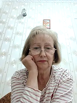 AlikaSwan5821 online show from 11/06/25, 07:29