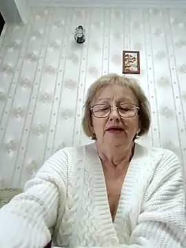 AlikaSwan5821 online show from 11/13/25, 08:35