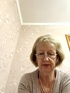 AlikaSwan5821 online show from 09/26/25, 12:01