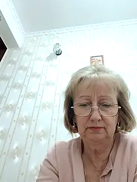 AlikaSwan5821 online show from 11/04/25, 07:50