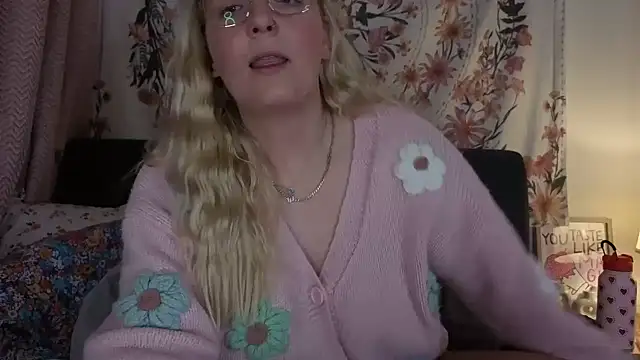 Daisyxoxo  online show from 02/12/26, 09:42