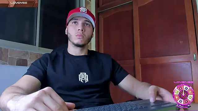 max valiant1 online show from 12/18/25, 04:17