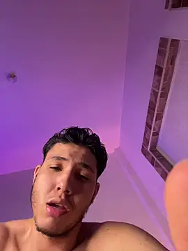 max valiant1 online show from 11/17/25, 07:18