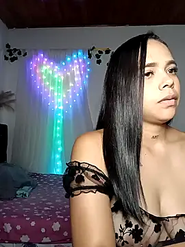 Snapshot of linda698049 chatting on 09/17/25, 06:48 linda698049 online show from 09/17/25, 06:48