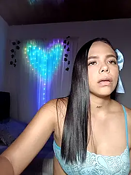 Snapshot of linda698049 chatting on 09/16/25, 05:08 linda698049 online show from 09/16/25, 05:08