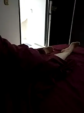 Hot bella28 online show from 09/29/25, 12:50