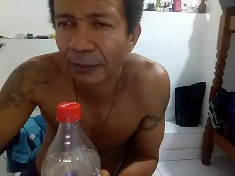 moreno25centimetro online show from 10/27/25, 12:44