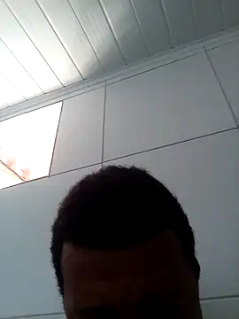 moreno25centimetro online show from 04/15/26, 12:10