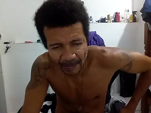 moreno25centimetro online show from 11/08/25, 02:37