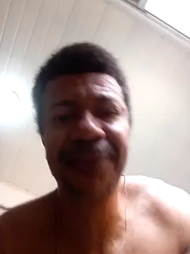 moreno25centimetro online show from 11/03/25, 12:53