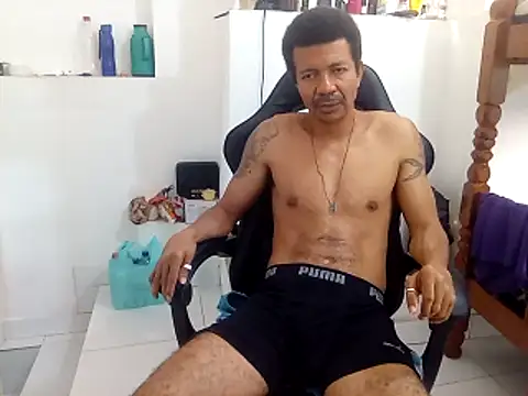 Snapshot of moreno25centimetro chatting on 10/08/25, 12:39 moreno25centimetro online show from 10/08/25, 12:39