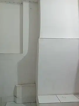 moreno25centimetro online show from 02/02/26, 07:57