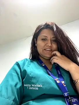 Snapshot of naomy26 chatting on 10/10/25, 04:35 naomy26 online show from 10/10/25, 04:35