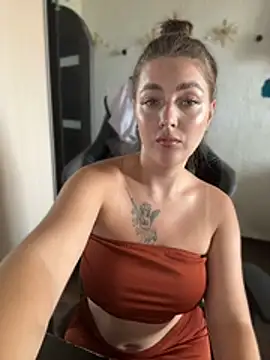 MikssMolly online show from 06/29/26, 07:04