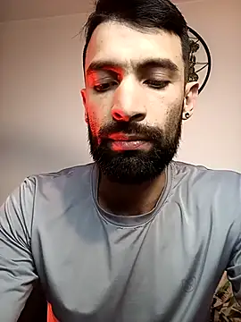 Snapshot of Enzo-wolf33 chatting on 10/15/25, 06:22 Enzo-wolf33 online show from 10/15/25, 06:22
