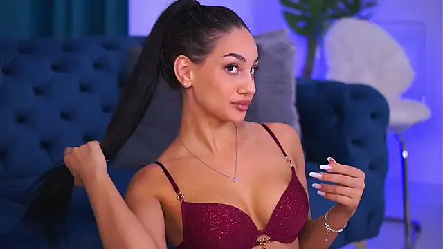 Snapshot of NinaSolenne chatting on 02/08/26, 08:28 NinaSolenne online show from 02/08/26, 08:28