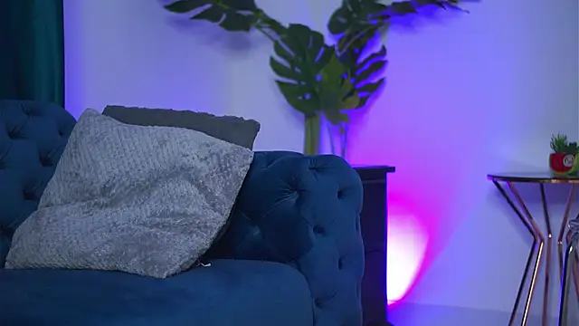 NinaSolenne online show from 03/04/26, 08:16