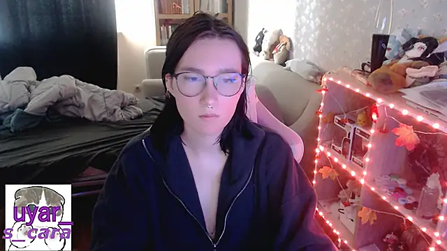 s cara online show from 10/19/25, 11:35
