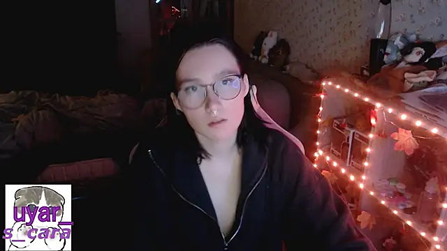 s cara online show from 10/18/25, 07:27