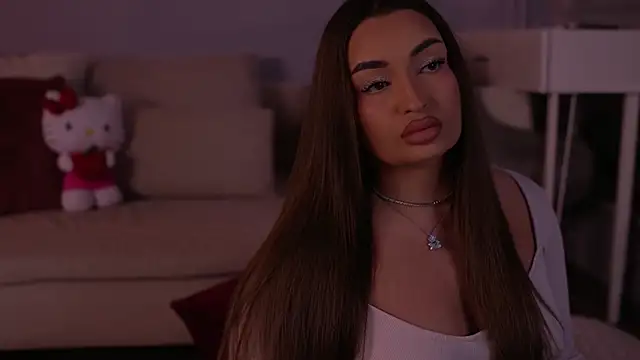 MillaSerene online show from 04/13/26, 05:33