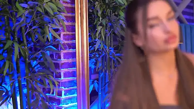 Snapshot of MillaSerene chatting on 12/01/25, 06:36 MillaSerene online show from 12/01/25, 06:36