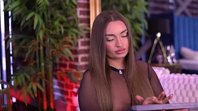 Snapshot of MillaSerene chatting on 01/17/26, 06:39 MillaSerene online show from 01/17/26, 06:39