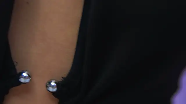 KyssaraPlay online show from 10/21/25, 06:40