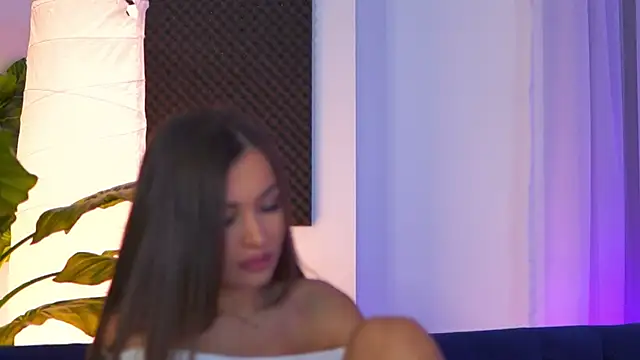 KyssaraPlay online show from 10/18/25, 06:54