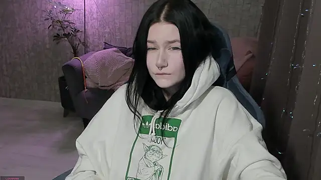 AlinaGreeeen online show from 10/03/25, 12:50