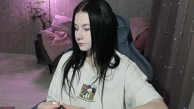 AlinaGreeeen online show from 10/01/25, 03:22
