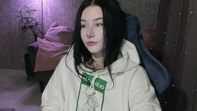 AlinaGreeeen online show from 09/28/25, 04:52