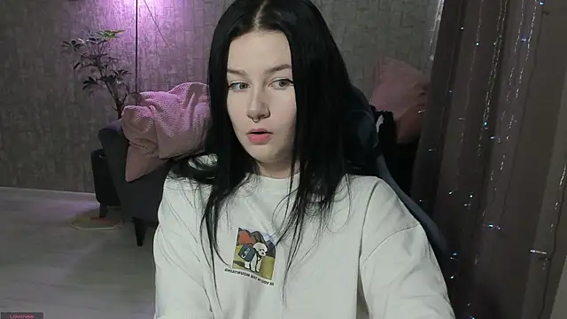 AlinaGreeeen online show from 09/18/25, 08:50