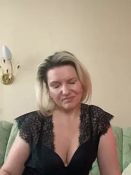 AliceSwan4011 online show from 01/09/26, 09:49