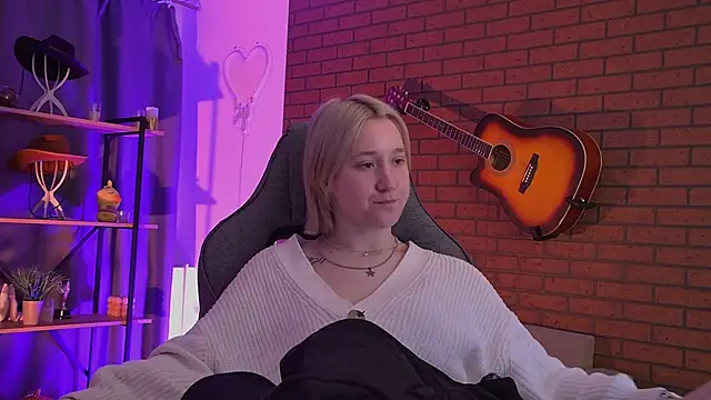 CinBellamy online show from 04/10/26, 06:42