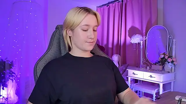 CinBellamy online show from 11/12/25, 02:59