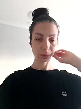 Princessa99885 online show from 10/28/25, 07:07