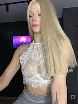 FavoriteKira online show from 04/12/26, 02:09