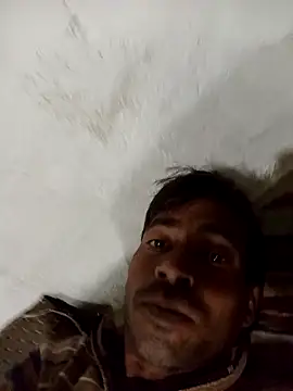 MISS LOVE 001 online show from 01/11/26, 09:55