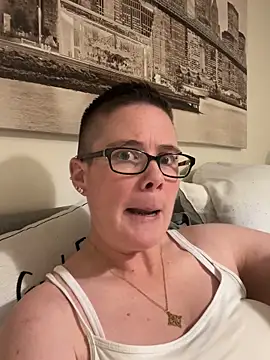 voluptuous-minx online show from 12/16/25, 04:55