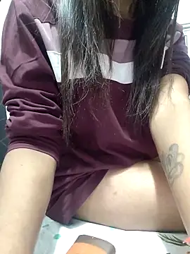 Radhika 01 online show from 12/18/25, 03:55