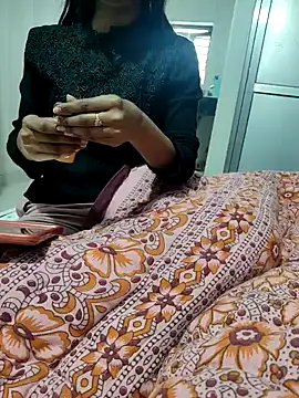 Radhika 01 online show from 11/28/25, 05:07