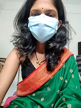 Shivani2002 online show from 04/07/26, 12:56