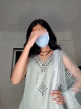 Shivani2002 online show from 04/12/26, 05:16