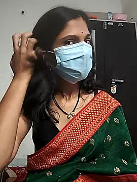 Shivani2002 online show from 04/19/26, 01:17