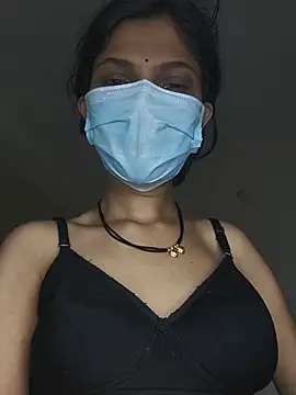 Snapshot of Shivani2002 chatting on 07/05/26, 03:22 Shivani2002 online show from 07/05/26, 03:22